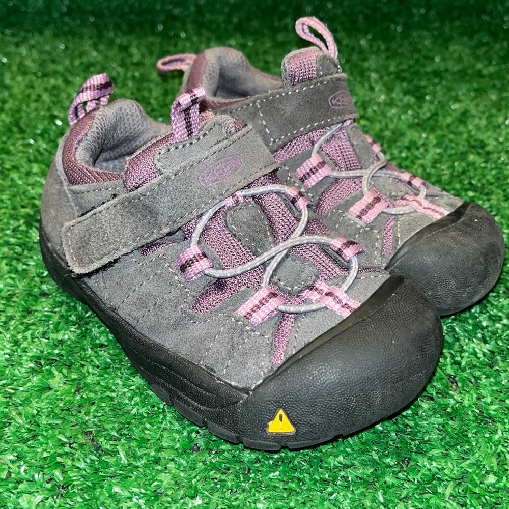 Keen Kids Gray Suede with Velcro size 6 Gray and Purple Colors